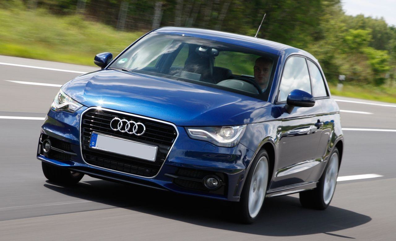 A1 (2010-2018)->AUDI